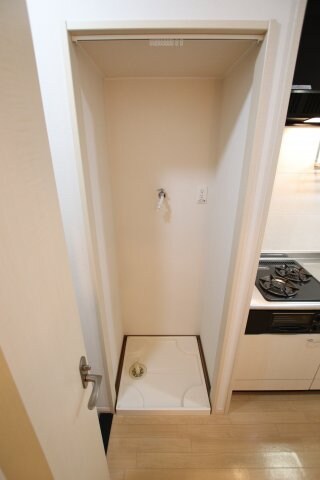 物件内観写真9　(室内洗濯機置場)