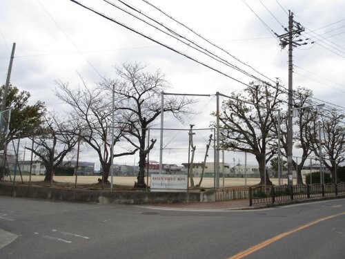 物件内観写真31　(多治井グラウンド 1421m)