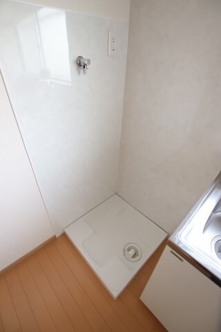 物件内観写真12　(室内洗濯機置場)