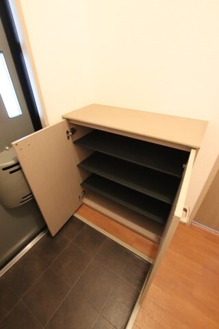物件内観写真6　(シューズボックス)