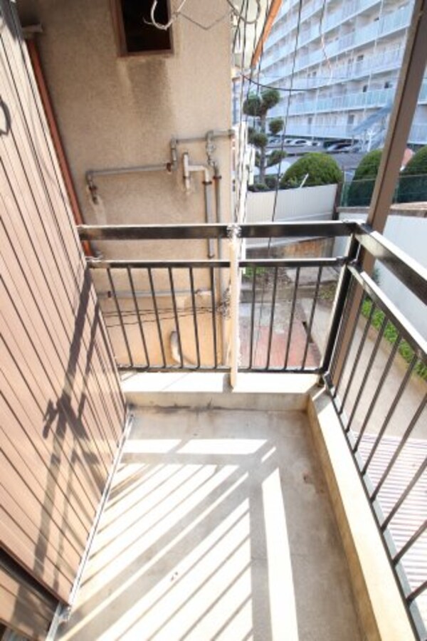 建物設備(ベランダに洗濯機が置けるのでお洗濯ラクラク♪)