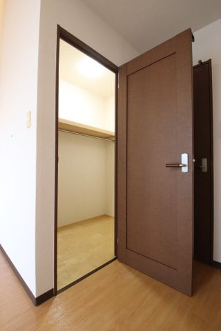 収納(ウォークインクローゼット)