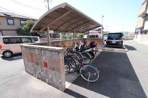 建物設備(駐輪場)