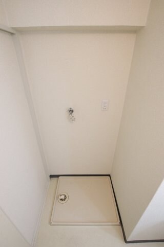 物件内観写真15　(室内洗濯機置場)