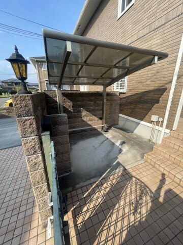 物件内観写真4　(駐輪場)