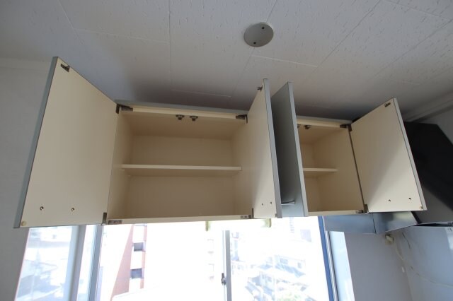 物件内観写真21　(吊戸棚)