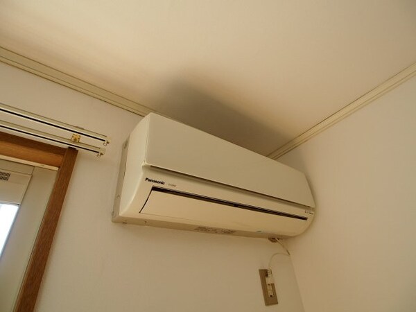 建物設備(エアコン)