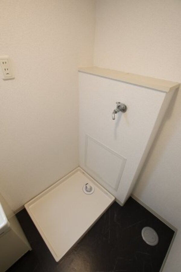 建物設備(室内洗濯機置場)