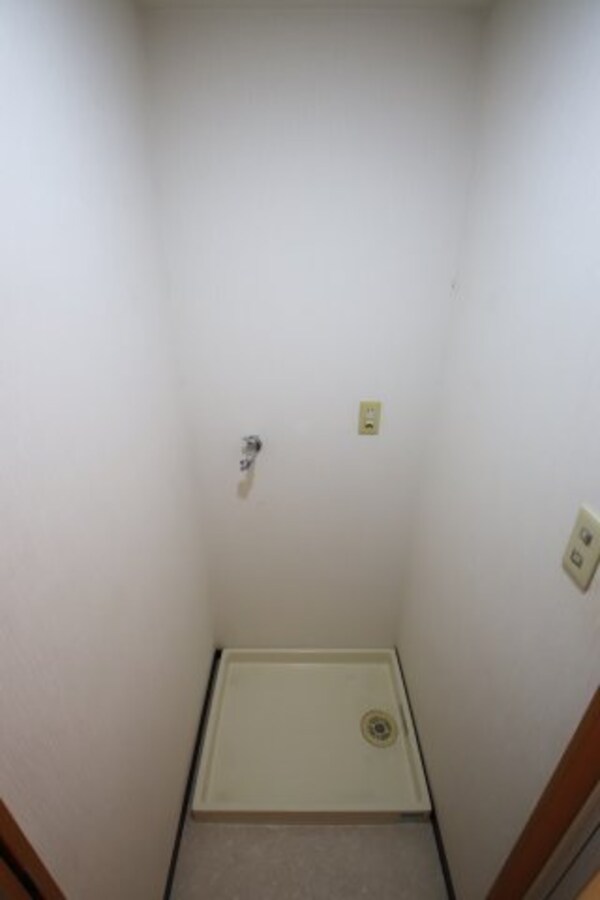 建物設備(室内洗濯機置場)