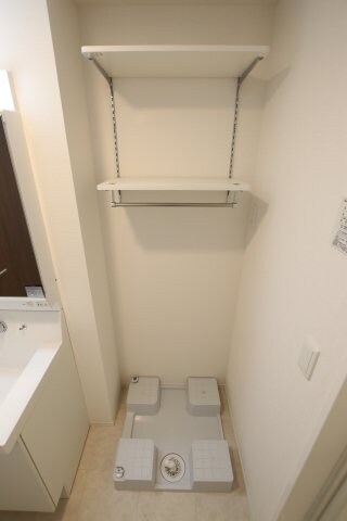 物件内観写真14　(室内洗濯機置場)