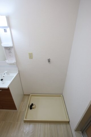 物件内観写真17　(室内洗濯機置場)