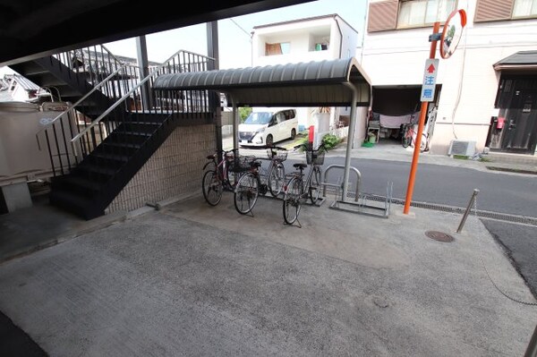 建物設備(駐輪場)