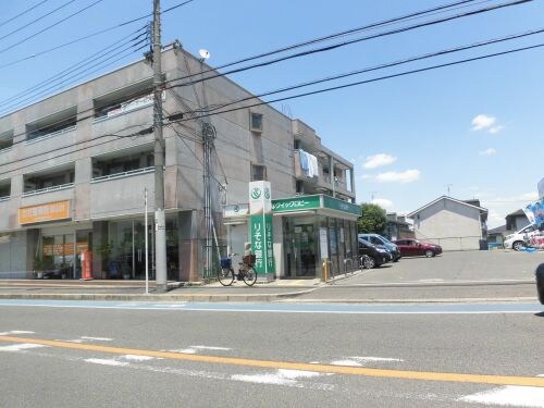 物件内観写真31　(りそな銀行 泉北支店 深坂出張所 327m)