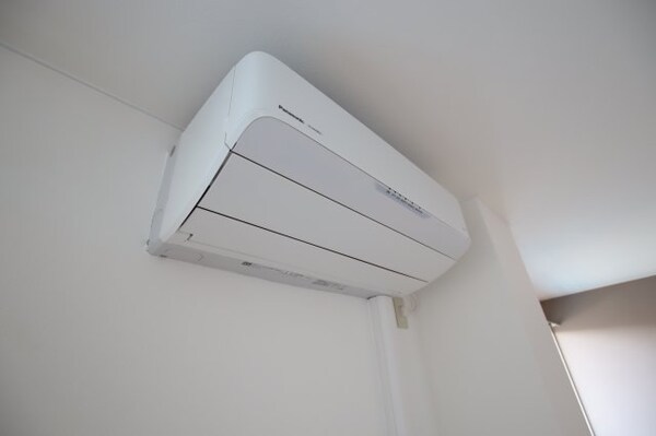 建物設備(エアコン)