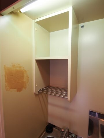 物件内観写真14　(吊戸棚)