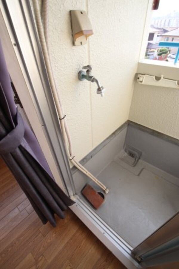 建物設備(室外洗濯機置場)