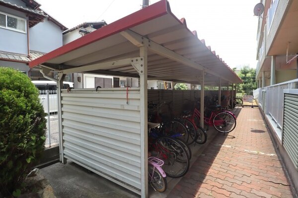 建物設備(駐輪場)
