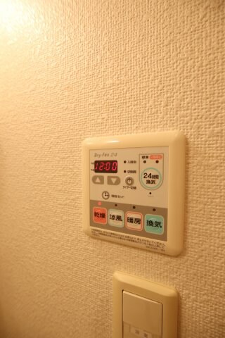 物件内観写真12　(浴室乾燥機)