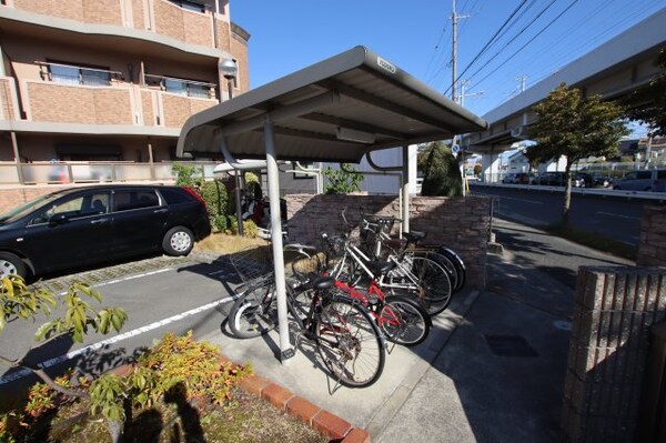 建物設備(駐輪場)