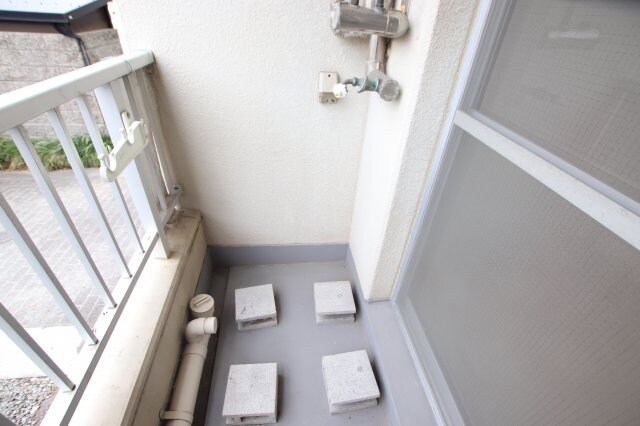 物件内観写真25　(室外洗濯機置場)