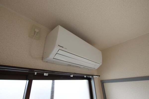 建物設備(エアコン)