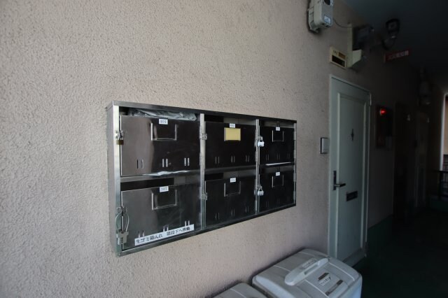 物件内観写真5　(集合ポスト)