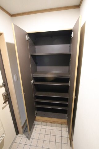物件内観写真7　(シューズボックス)