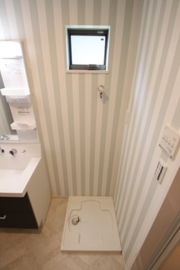 建物設備(室内洗濯機置場)