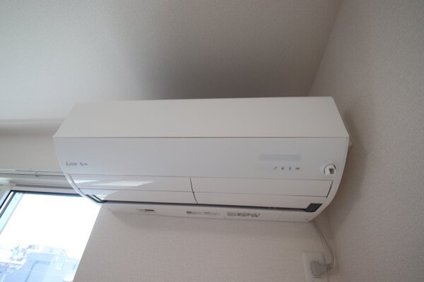 建物設備(エアコン)