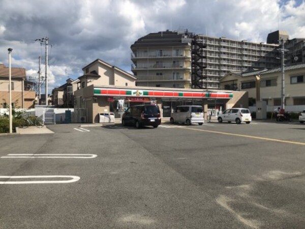 周辺環境(サンクス 大阪狭山東くみの木店 1034m)