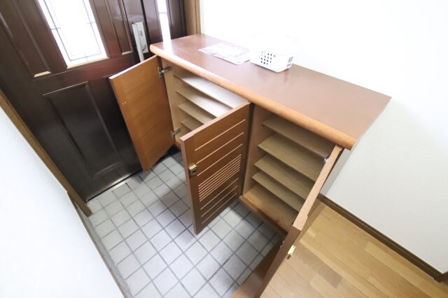 物件内観写真5　(シューズボックス)