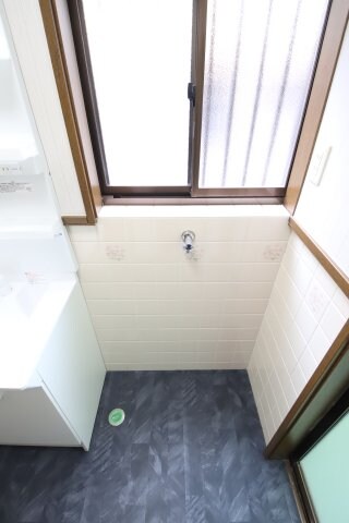 物件内観写真9　(室内洗濯機置場)