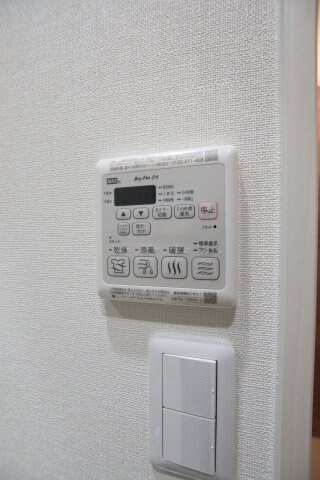 物件内観写真11　(浴室乾燥機)