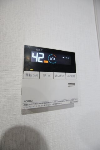 物件内観写真19　(給湯器)