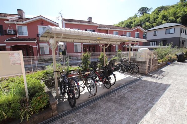 建物設備(駐輪場)