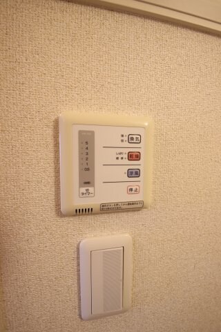 物件内観写真13　(浴室乾燥機)