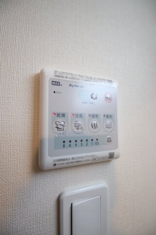 物件内観写真12　(浴室乾燥機)