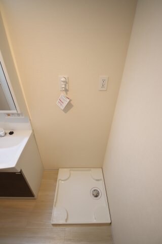 物件内観写真13　(室内洗濯機置き場)