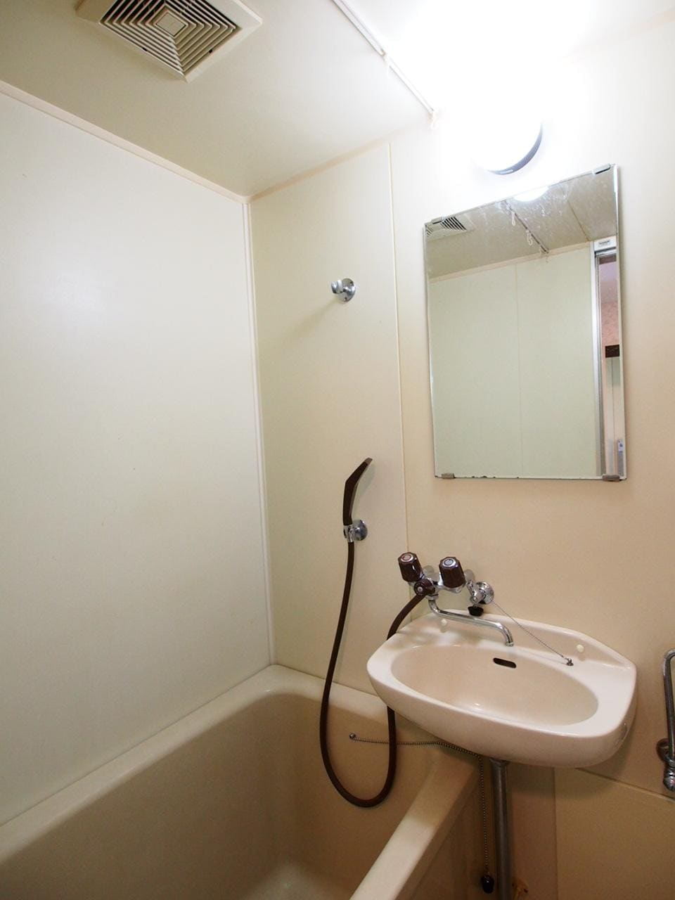 物件内観写真10　(洗面台)