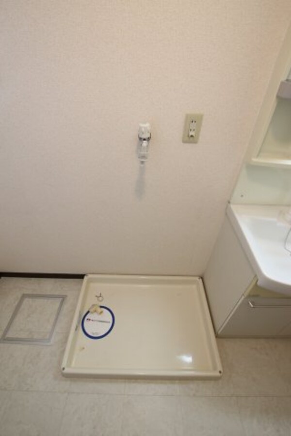 建物設備(室内洗濯機置場)