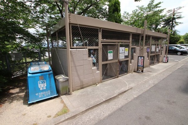 建物設備(敷地内ゴミ置き場)
