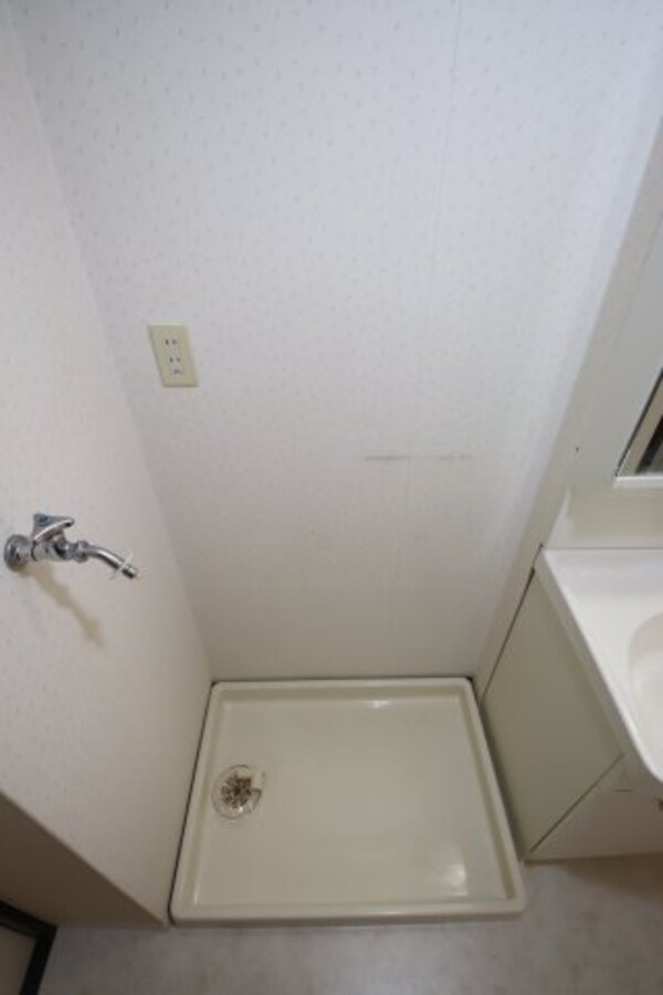 建物設備(室内洗濯機置き場)