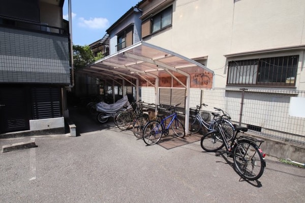 建物設備(駐輪場)