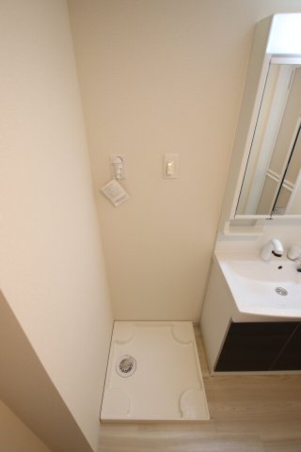 建物設備(室内洗濯機置場)