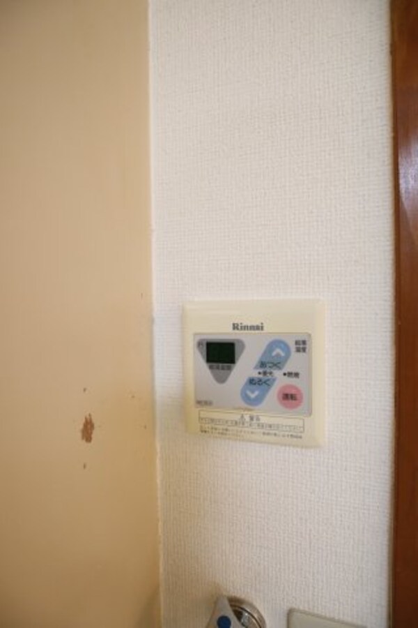 建物設備(給湯器リモコン)