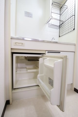 物件内観写真12　(ミニ冷蔵庫)