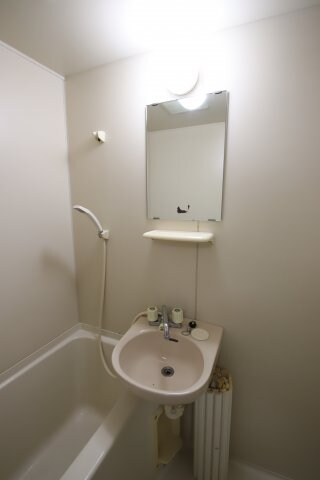 物件内観写真14　(洗面台)