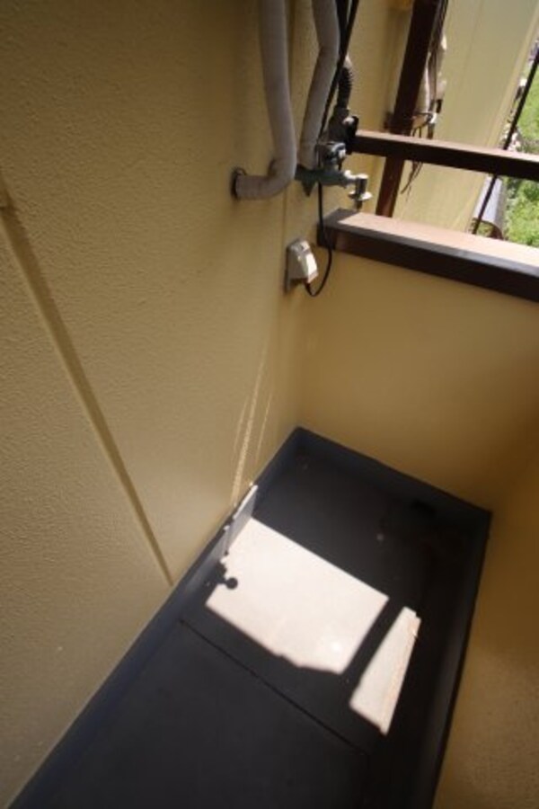 建物設備(室外洗濯機置場)
