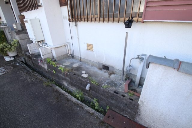 物件内観写真3　(敷地内スペース)