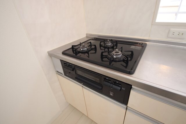 物件内観写真21　(3口コンロ)